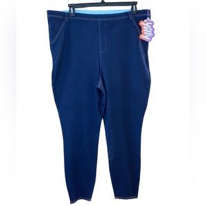 Brand New with tags YITTY pull on super stretch jeans/jeggings